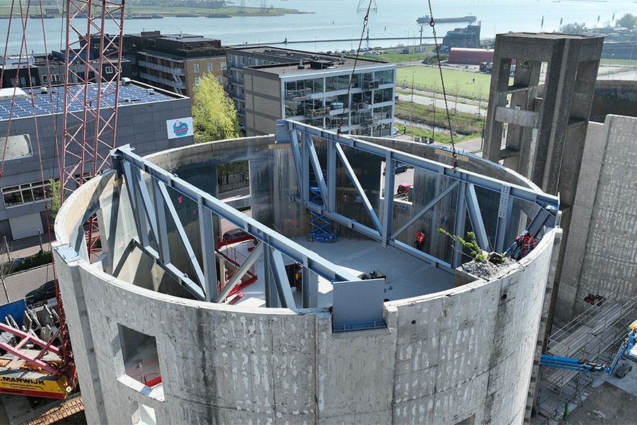 Finch silo 3