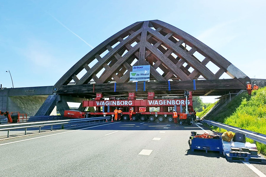 Die Krúsrak-Brücke über die N7 wird an die provisorische Baustelle 2 verlegt