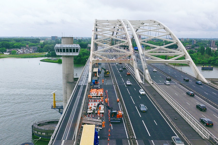Van Brienenoordbrug: een boeiend samenspel van hout en staal 1