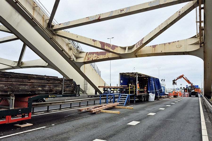Samen sterk aan de Van Brienenoordbrug 7