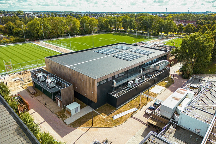 Reused profiles, biobased primer and integral collaboration provide paragon of circular construction 10