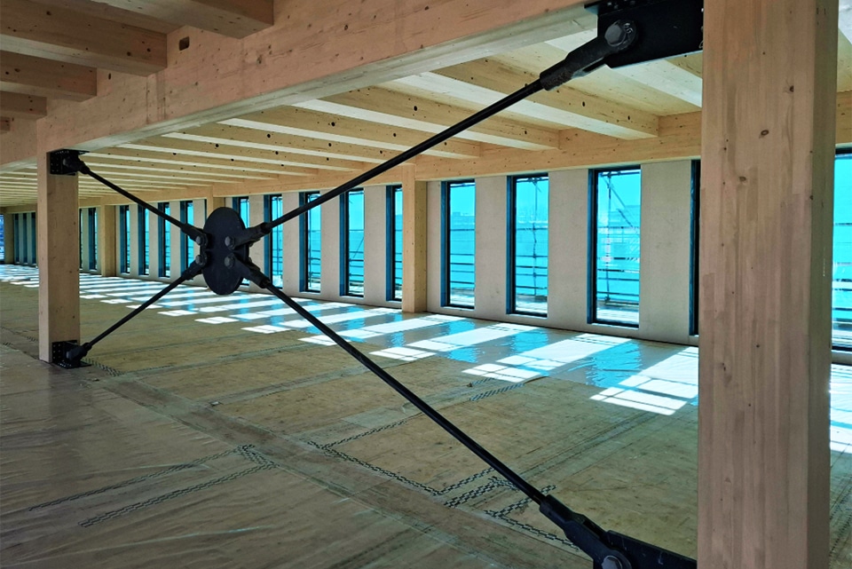 Heavy-duty wind bracing requires customization and flexibility 1