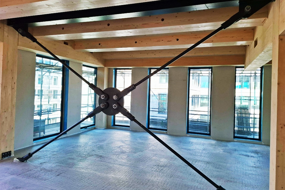 Heavy-duty wind bracing requires customization and flexibility 4