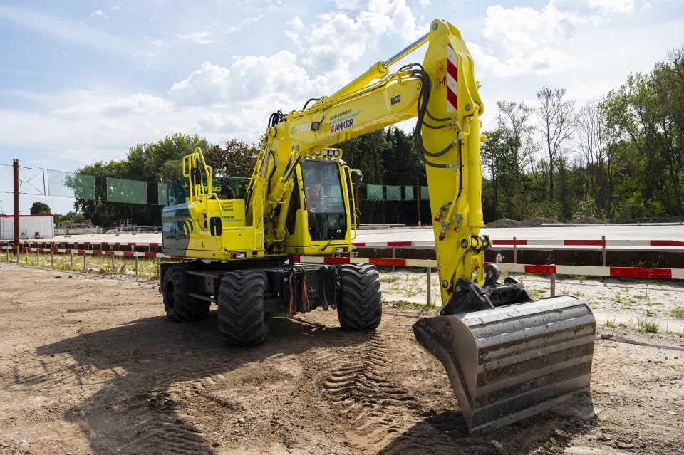 Dank der Förderung 1 gibt es auf der Baustelle immer mehr emissionsfreie Maschinen