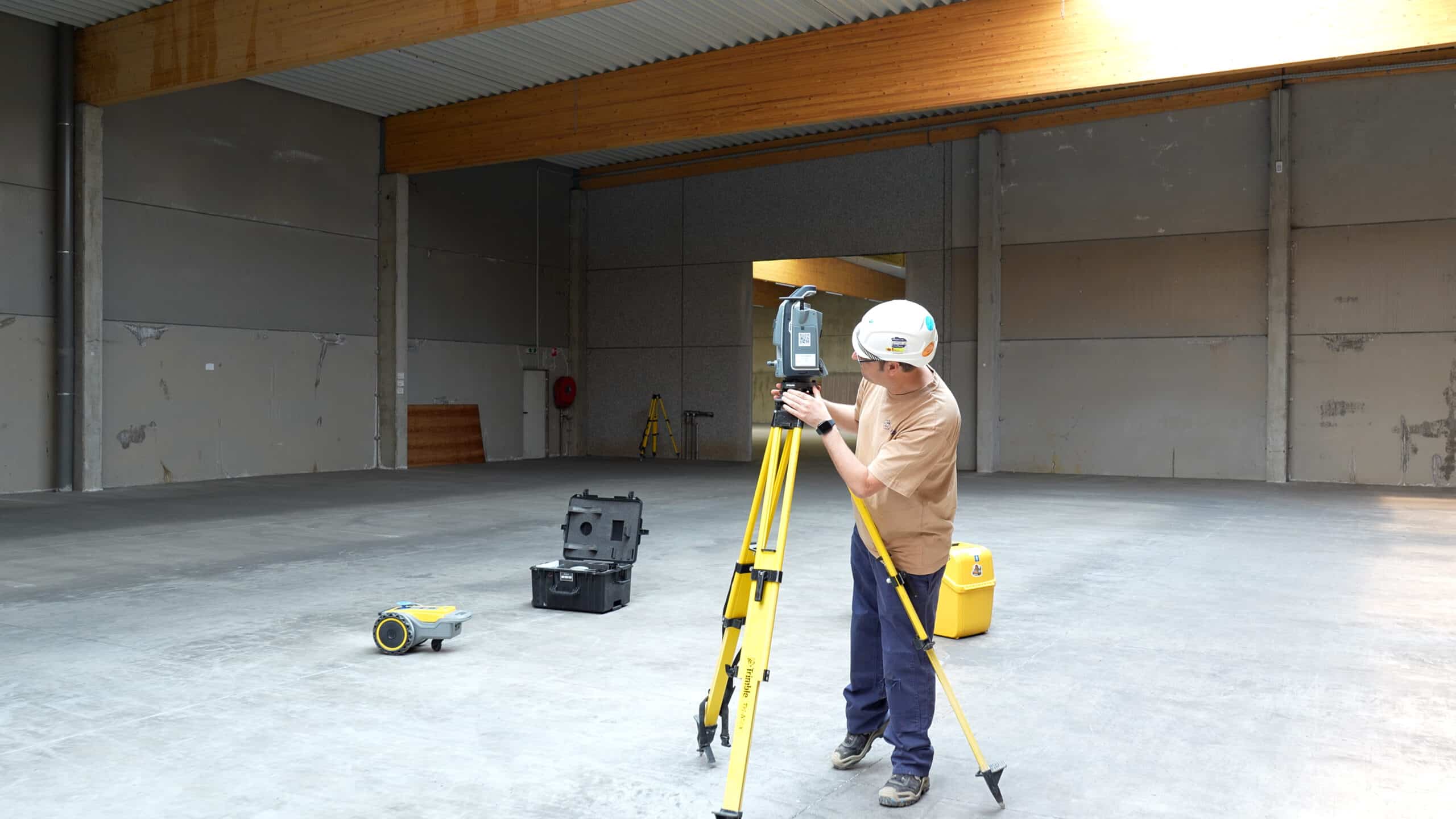 Uitzetrobot HP SitePrint print bouwtekening op de vloer 1