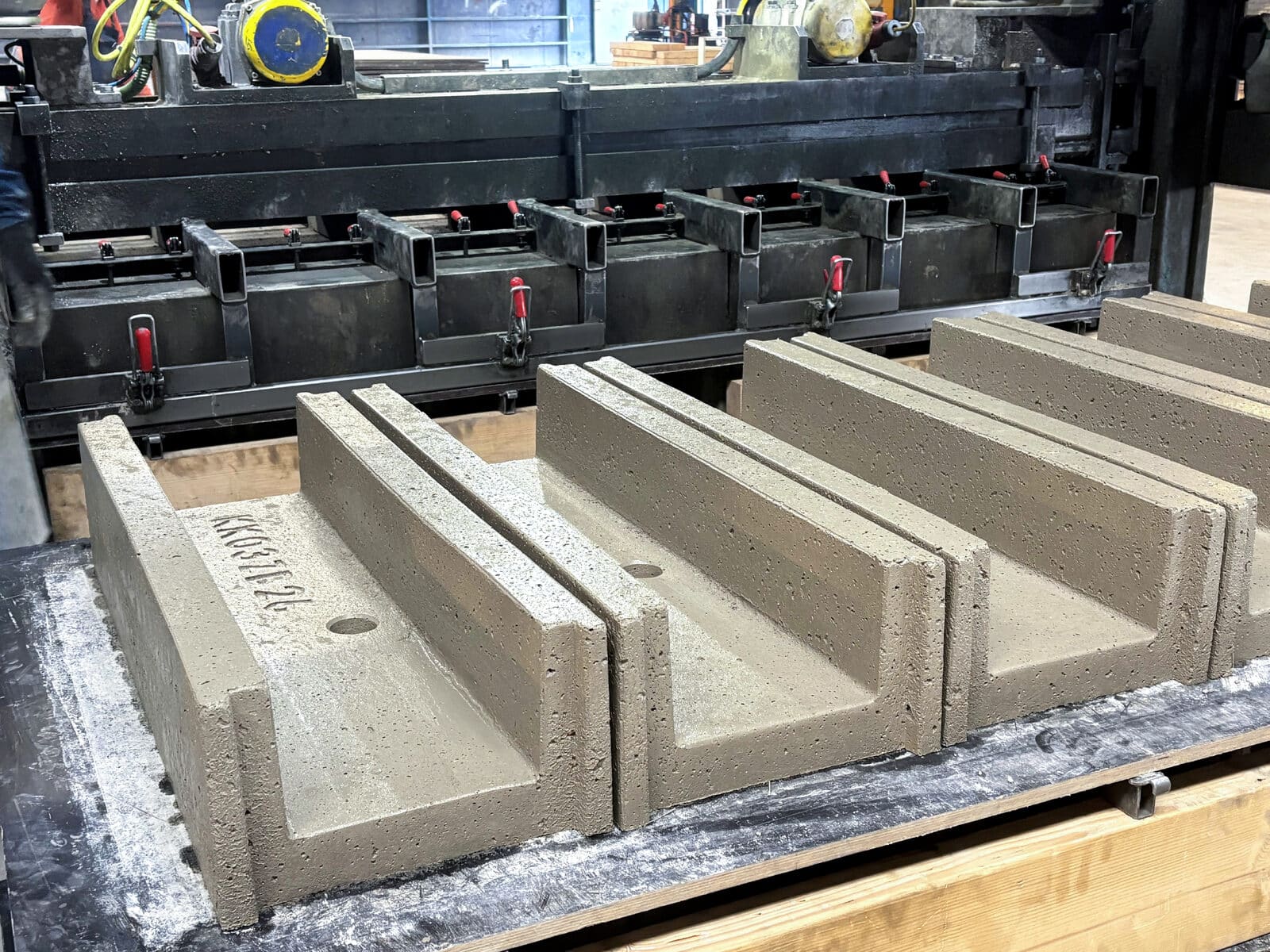 Cable trays can be constructed using 100% synthetic fiber reinforcement.